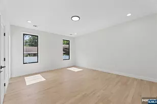 532 Hobart Rd, Paramus, NJ 07652 - Photo 20