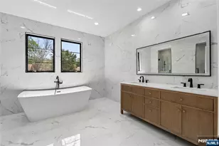 532 Hobart Rd, Paramus, NJ 07652 - Photo 38