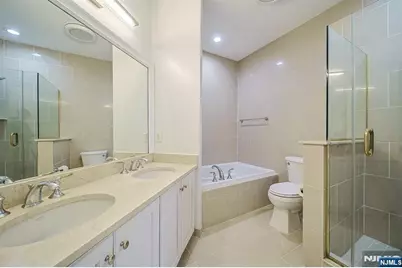 3214 Windsor Park Court 214 #214, Englewood, NJ 07631 - Photo 16