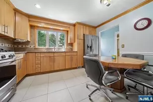 428 Fairfield Ave, Ridgewood, NJ 07450 - Photo 10