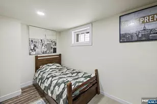 222 Riverview Pl, Cliffside Park, NJ 07010 - Photo 14
