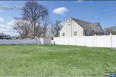 64 Chestnut Street, Belleville, NJ 07109 - Photo 16