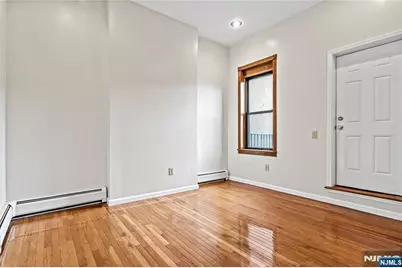 800 Ocean Avenue 1 #1, Jersey City, NJ 07304 - Photo 40