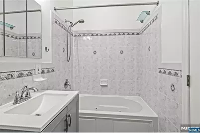 800 Ocean Avenue 1 #1, Jersey City, NJ 07304 - Photo 36