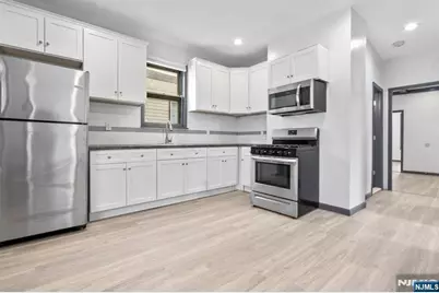 211 13th Street, Newark, NJ 07107 - Photo 1