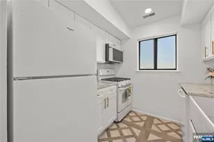 114 Pennington Ave 20, Passaic, NJ 07055 - Photo 6