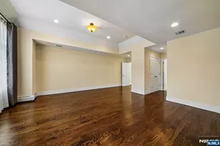 229 E Columbia B, Palisades Park, NJ 07650 - Photo 16