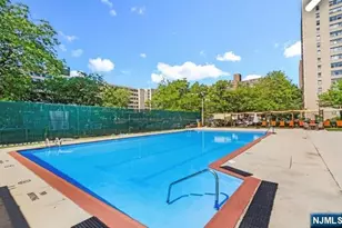 201 Saint Pauls Ave 1W, Jersey City, NJ 07306 - Photo 12