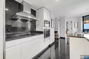 900 Palisade Ave Ph-2405, Fort Lee, NJ 07024 - Photo 18