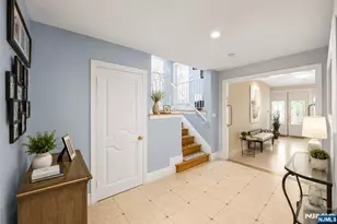290 Dunkerhook Rd, Paramus, NJ 07652 - Photo 20