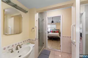 290 Dunkerhook Rd, Paramus, NJ 07652 - Photo 40
