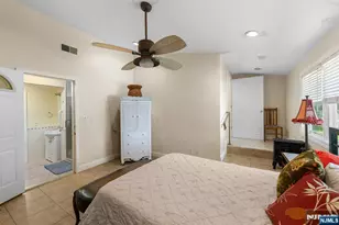 290 Dunkerhook Rd, Paramus, NJ 07652 - Photo 42