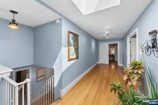 290 Dunkerhook Rd, Paramus, NJ 07652 - Photo 28