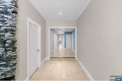 290 Dunkerhook Road, Paramus, NJ 07652 - Photo 36