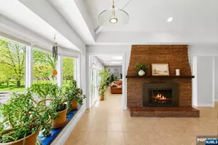 290 Dunkerhook Rd, Paramus, NJ 07652 - Photo 14