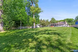 290 Dunkerhook Rd, Paramus, NJ 07652 - Photo 46