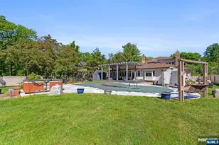 290 Dunkerhook Rd, Paramus, NJ 07652 - Photo 48