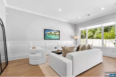 22 Gabriel Court 22 #22, Paramus, NJ 07652 - Photo 8