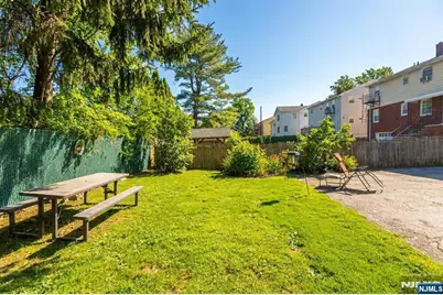 60 Scoles Avenue, Clifton, NJ 07012 - Photo 4
