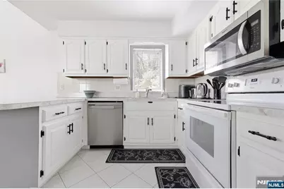 52 Adams Terrace, Clifton, NJ 07013 - Photo 12