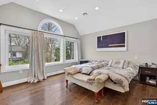577 Grenville Ave, Teaneck Township, NJ 07666 - Photo 20