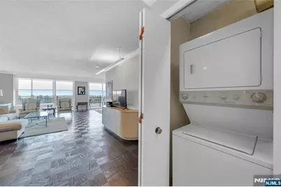 1530 Palisade Avenue 27K #27K, Fort Lee, NJ 07024 - Photo 2