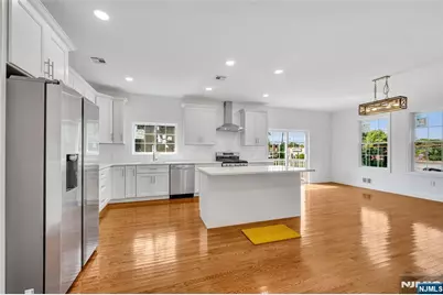 210 Corliss Avenue, Phillipsburg, NJ 08865 - Photo 10