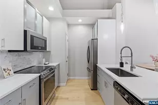 26 Ave At Port Imperial 417, West New York, NJ 07093 - Photo 2