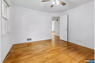 215 Henley Avenue, New Milford, NJ 07646 - Photo 18