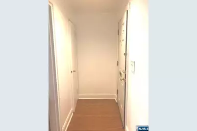 520 Broad Avenue 11 #11, Englewood, NJ 07631 - Photo 4
