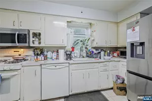 270 Glen Ave, Dumont, NJ 07628 - Photo 8