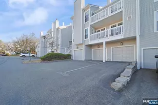 33 Markham Circle 91, Englewood, NJ 07631 - Photo 2