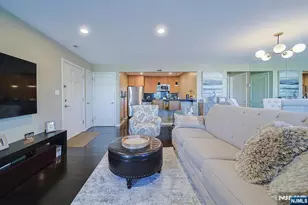 33 Markham Circle 91, Englewood, NJ 07631 - Photo 8
