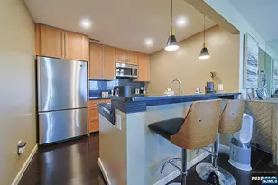33 Markham Circle 91, Englewood, NJ 07631 - Photo 10