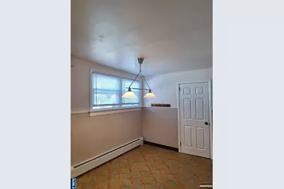 829 Elm Avenue, Ridgefield, NJ 07657 - Photo 12