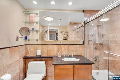 100 Old Palisade Road 917 #917, Fort Lee, NJ 07024 - Photo 26
