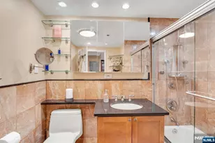 100 Old Palisade Road 917, Fort Lee, NJ 07024 - Photo 26