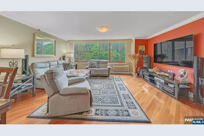 100 Old Palisade Road 917 #917, Fort Lee, NJ 07024 - Photo 8