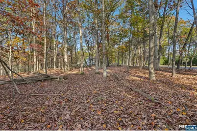 212 Seminole Lane, Franklin Lakes, NJ 07417 - Photo 6