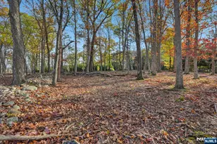 212 Seminole Ln, Franklin Lakes, NJ 07417 - Photo 10
