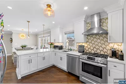112 Garibaldi Avenue, Lodi, NJ 07644 - Photo 8