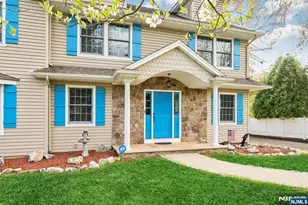 631 Montview Pl, River Vale Township, NJ 07675 - Photo 6