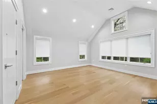 31 Engleside St, Cresskill, NJ 07626 - Photo 36