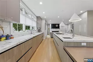 31 Engleside St, Cresskill, NJ 07626 - Photo 12