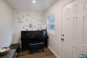 103 E Cedar Ln, Teaneck Township, NJ 07666 - Photo 10