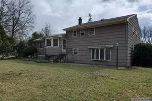 27 Ridge Rd, Cresskill, NJ 07626 - Photo 2
