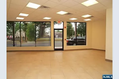 683 Main, Hackensack, NJ 07601 - Photo 2