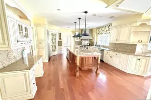 325 Wearimus Rd, Ho Ho Kus, NJ 07423 - Photo 8