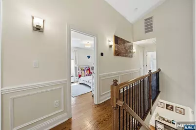 427 Lawton Avenue, Cliffside Park, NJ 07010 - Photo 20