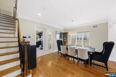 427 Lawton Avenue, Cliffside Park, NJ 07010 - Photo 10
